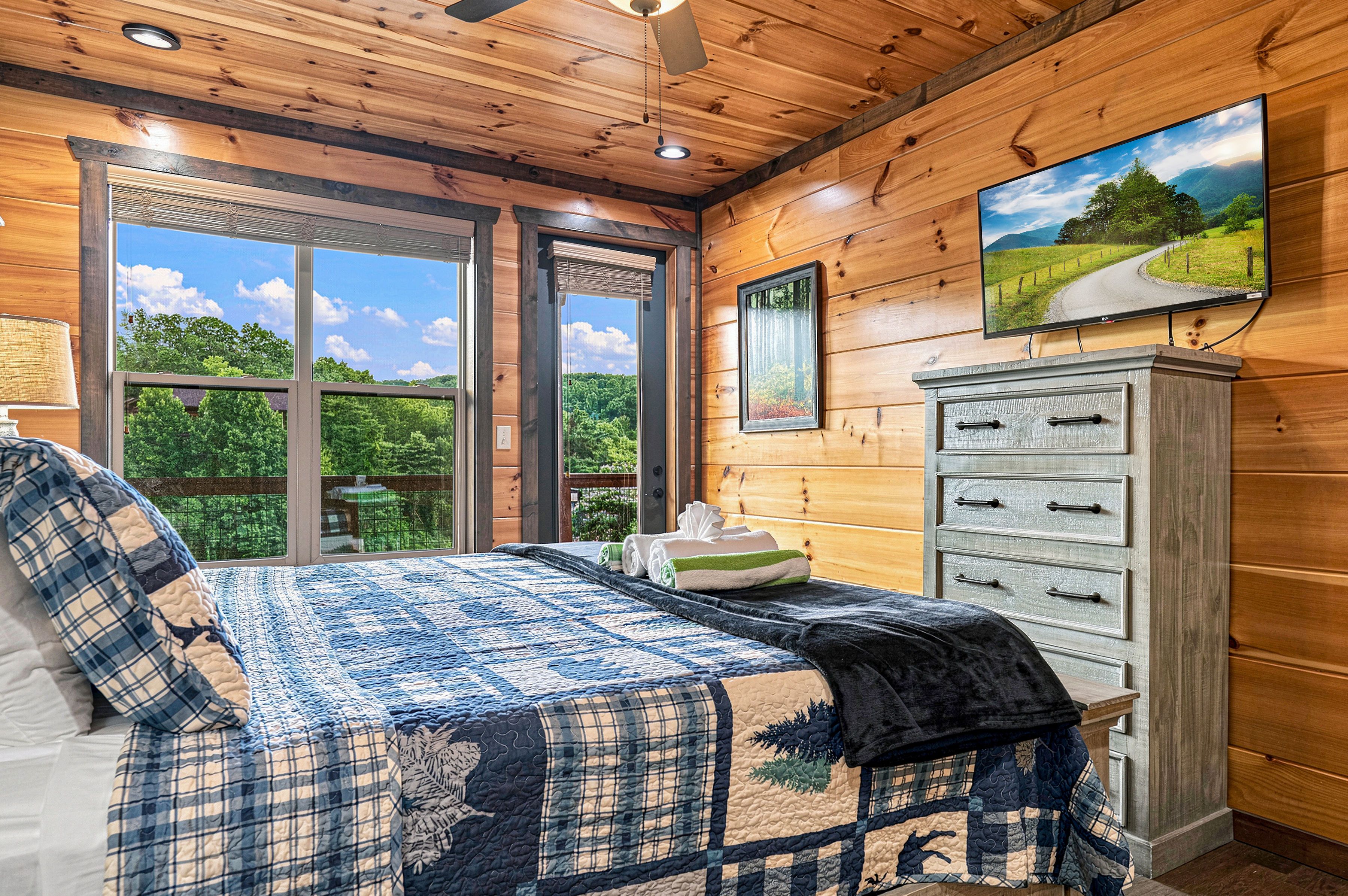 Comfortable king bedroom located on the entry level.