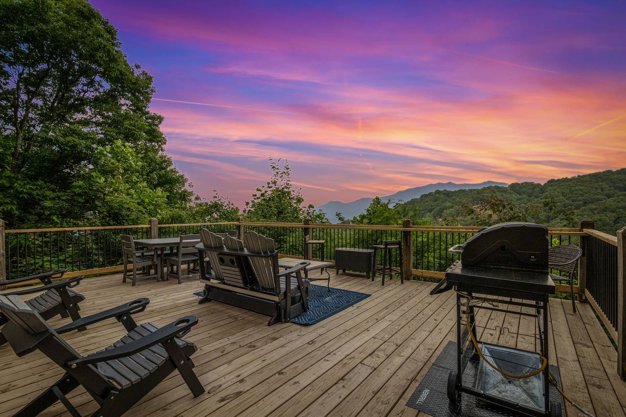 Two-tier deck w/ new furniture & stunning mountain views Two-tier deck w/ new furniture & stunning mountain views