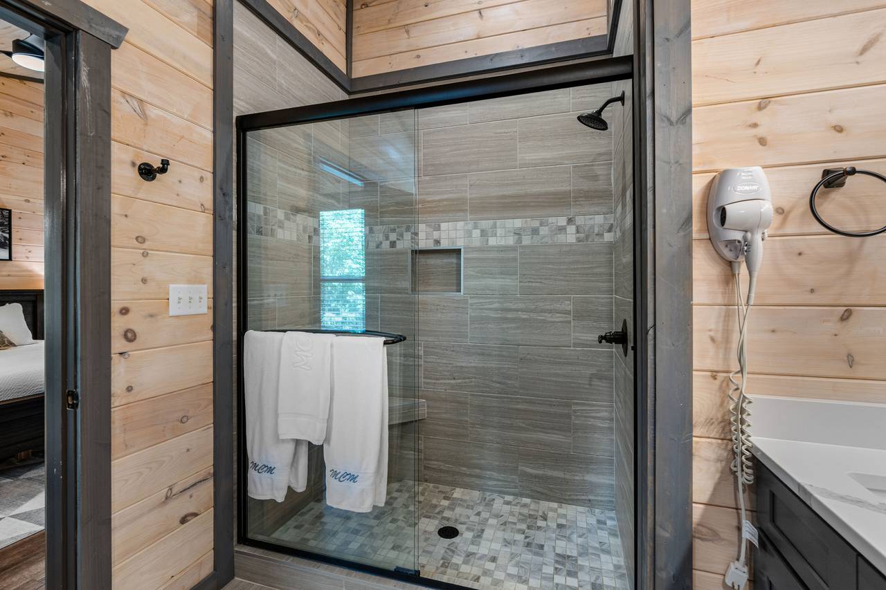 Spacious Bath with Jetted Tub, Shower & Dual Vanity Spacious Bath with Jetted Tub, Shower & Dual Vanity