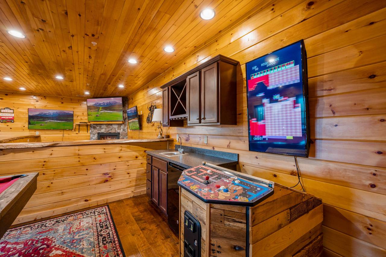 Wet bar and multi-cade Wet bar and multi-cade