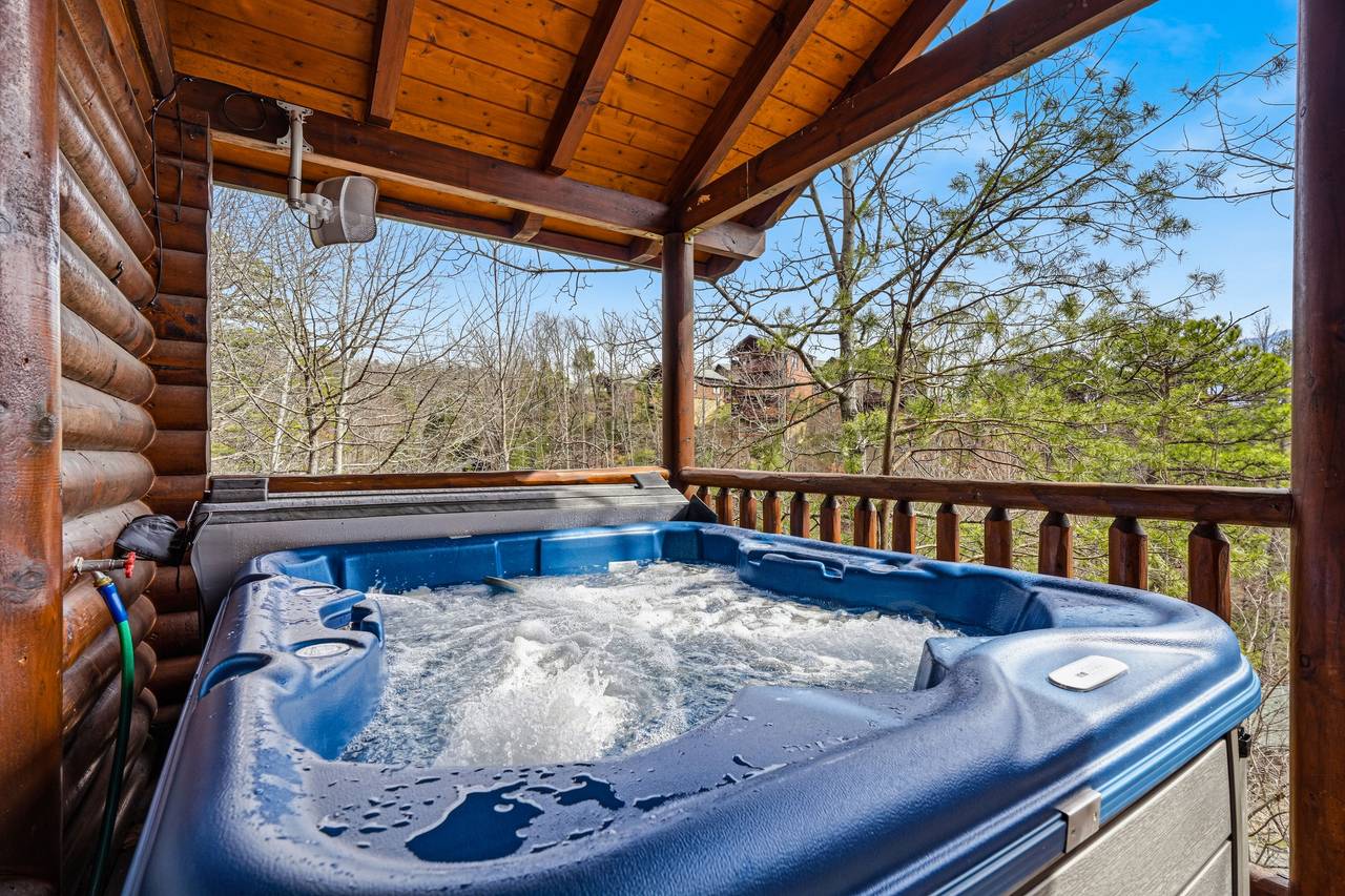 Private deck with brand new relaxing hot tub Private deck with brand new relaxing hot tub