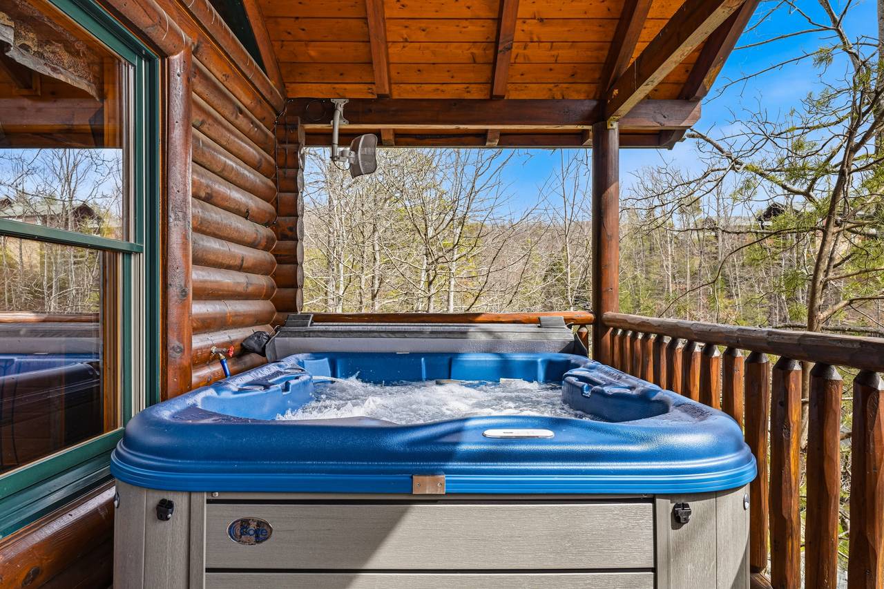 Private deck with brand new relaxing hot tub Private deck with brand new relaxing hot tub