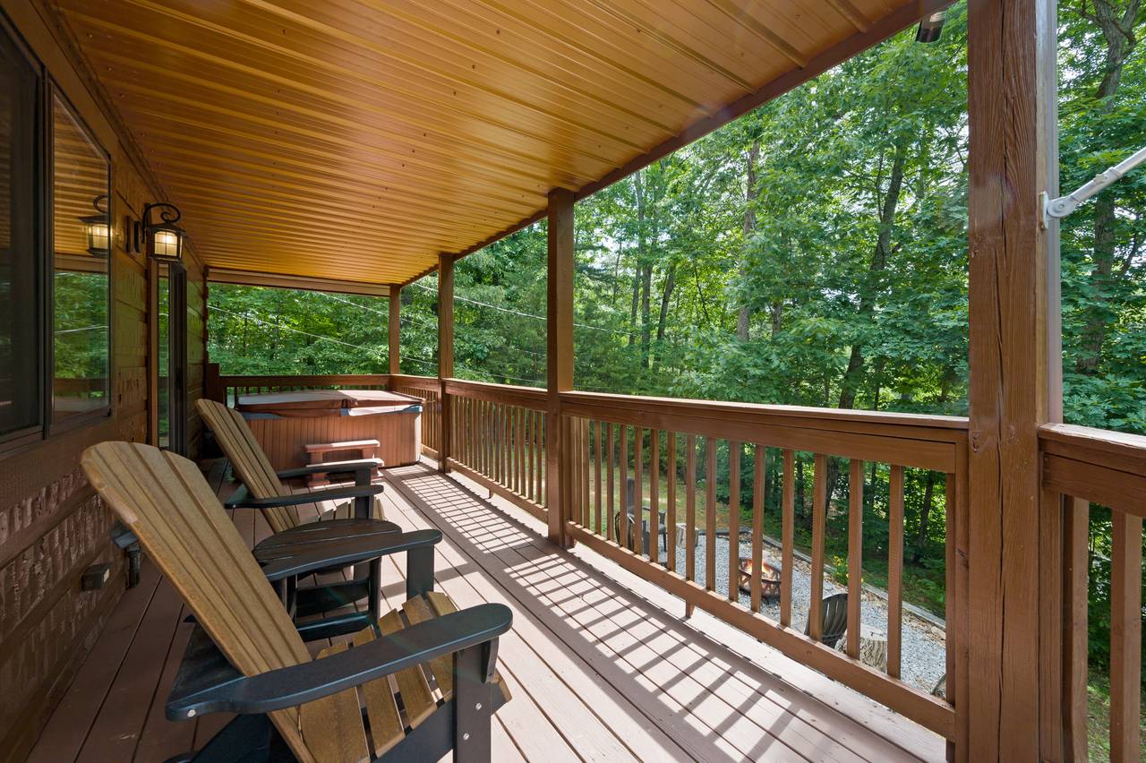 Wrap around deck seating Wrap around deck seating
