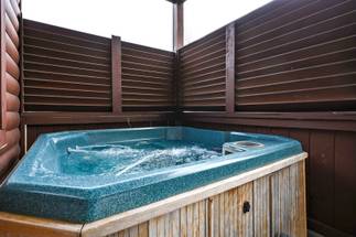 <span class="name">Hot Tub</span> <span class="name">Hot Tub</span>
