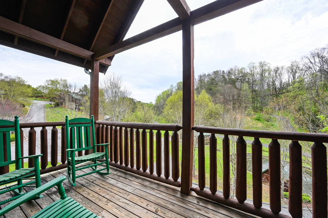 <span class="name">Upper Level Deck</span> <span class="name">Upper Level Deck</span>
