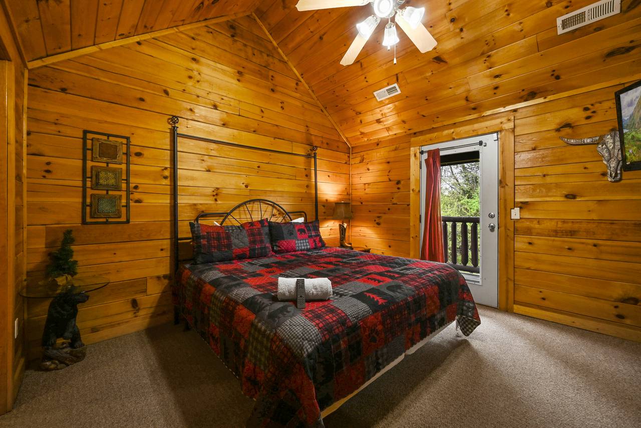 <span class="name">Bedroom 2 - Upper Level King Bed with Deck Entrance</span> <span class="name">Bedroom 2 - Upper Level King Bed with Deck Entrance</span>