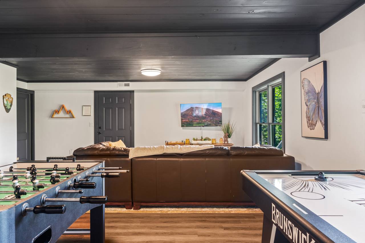 Entertainment space with multiple games Entertainment space with multiple games