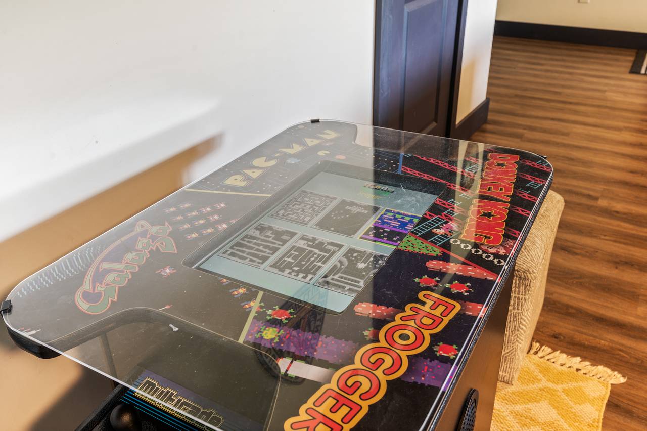 Entertainment space with multiple games Entertainment space with multiple games