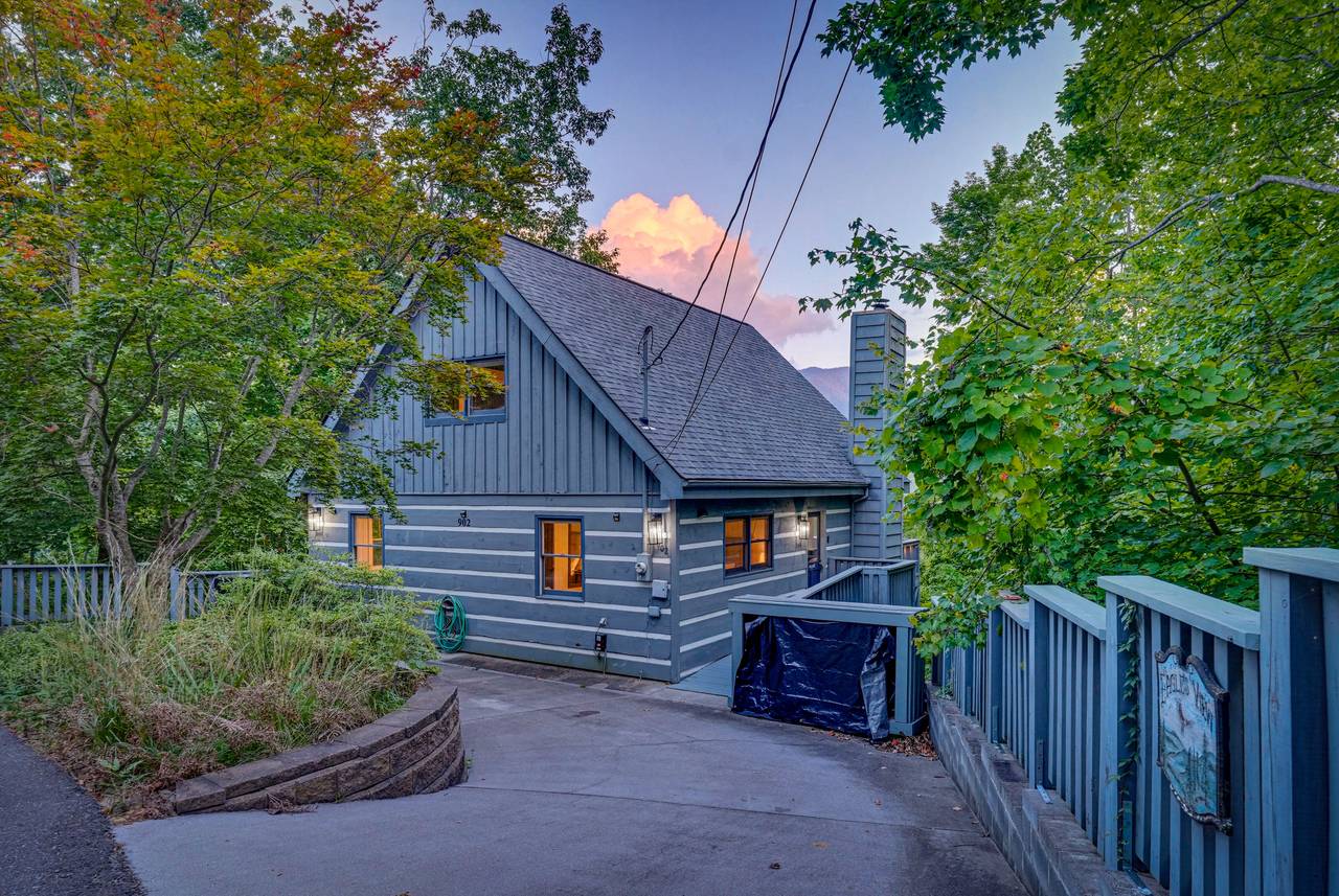 <span class="name">Welcome to Eagles View, offered by Bear Tracts</span> <span class="name">Welcome to Eagles View, offered by Bear Tracts</span>