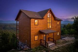 3 bedroom 3.5 bath with a gorgeous view! 3 bedroom 3.5 bath with a gorgeous view!