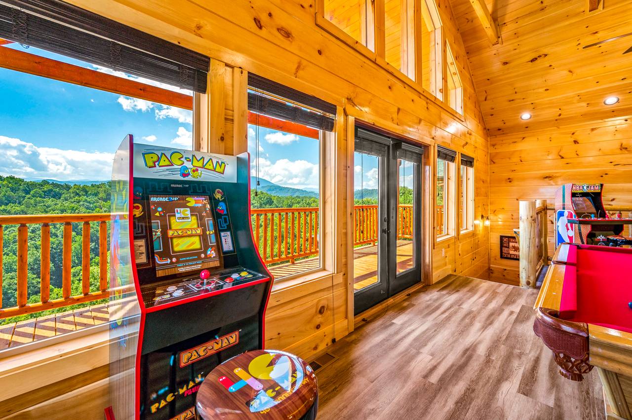 Game Room: Pool Table, NBA Jams, Street fighter, & Pac-Man Game Room: Pool Table, NBA Jams, Street fighter, & Pac-Man