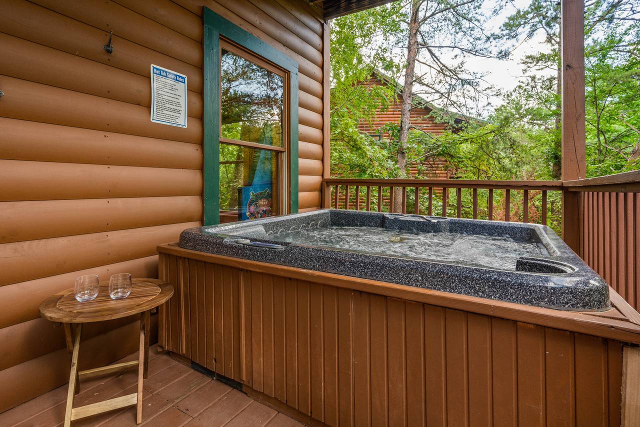 Sit back & relax on the perfect getaway in the Smoky Mountains! Sit back & relax on the perfect getaway in the Smoky Mountains!