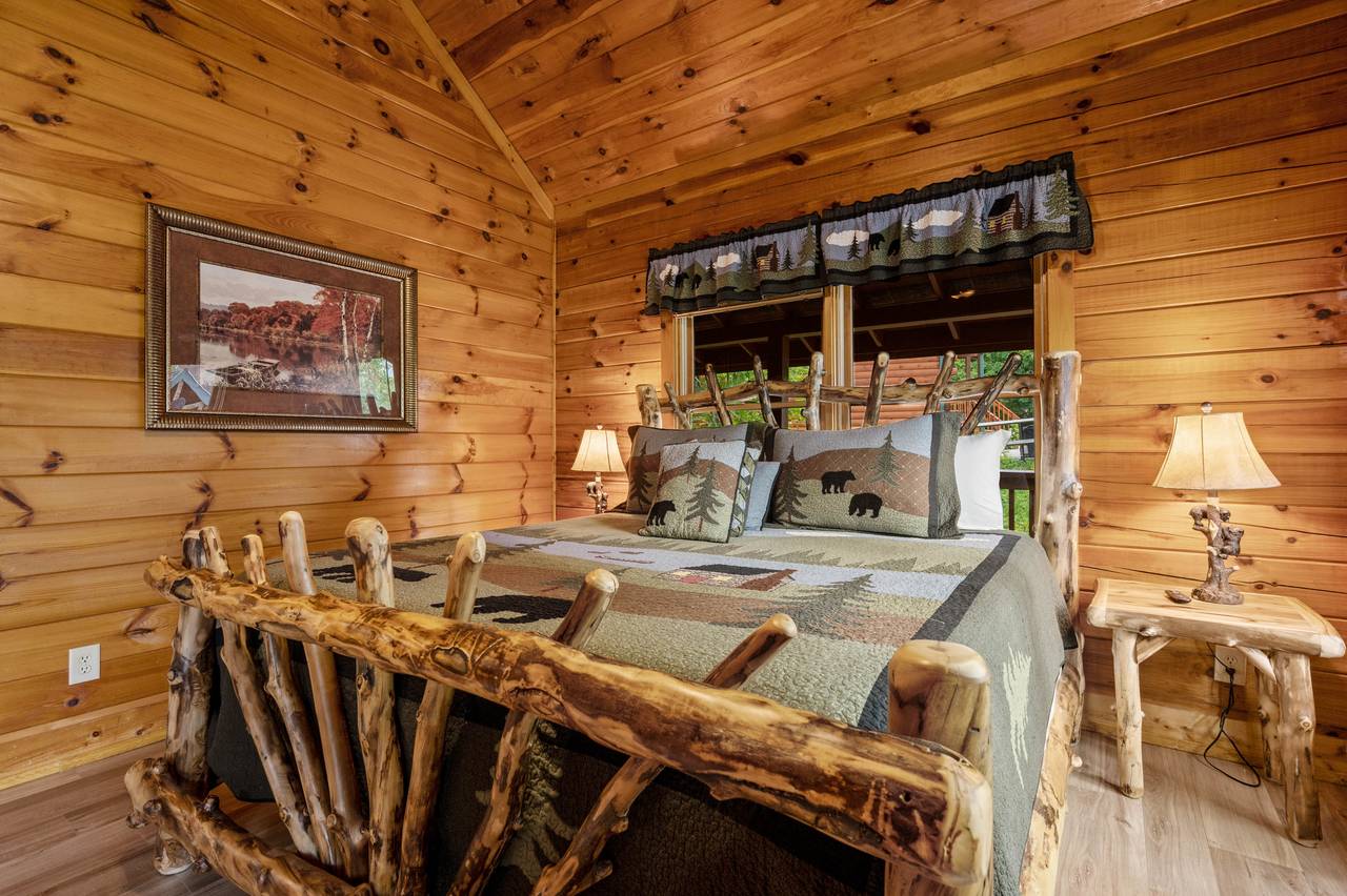 Bed 2: King with jetted tub, TV & en-suite full bath; main level Bed 2: King with jetted tub, TV & en-suite full bath; main level