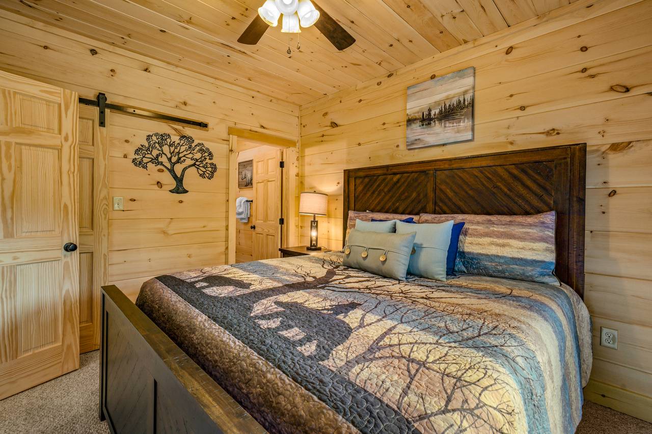 Bed 2: Lower level, King, deck entrance, en-suie bath & TV Bed 2: Lower level, King, deck entrance, en-suie bath & TV