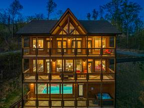 Welcome to A Bears Gatlinburg Plunge! Welcome to A Bears Gatlinburg Plunge!