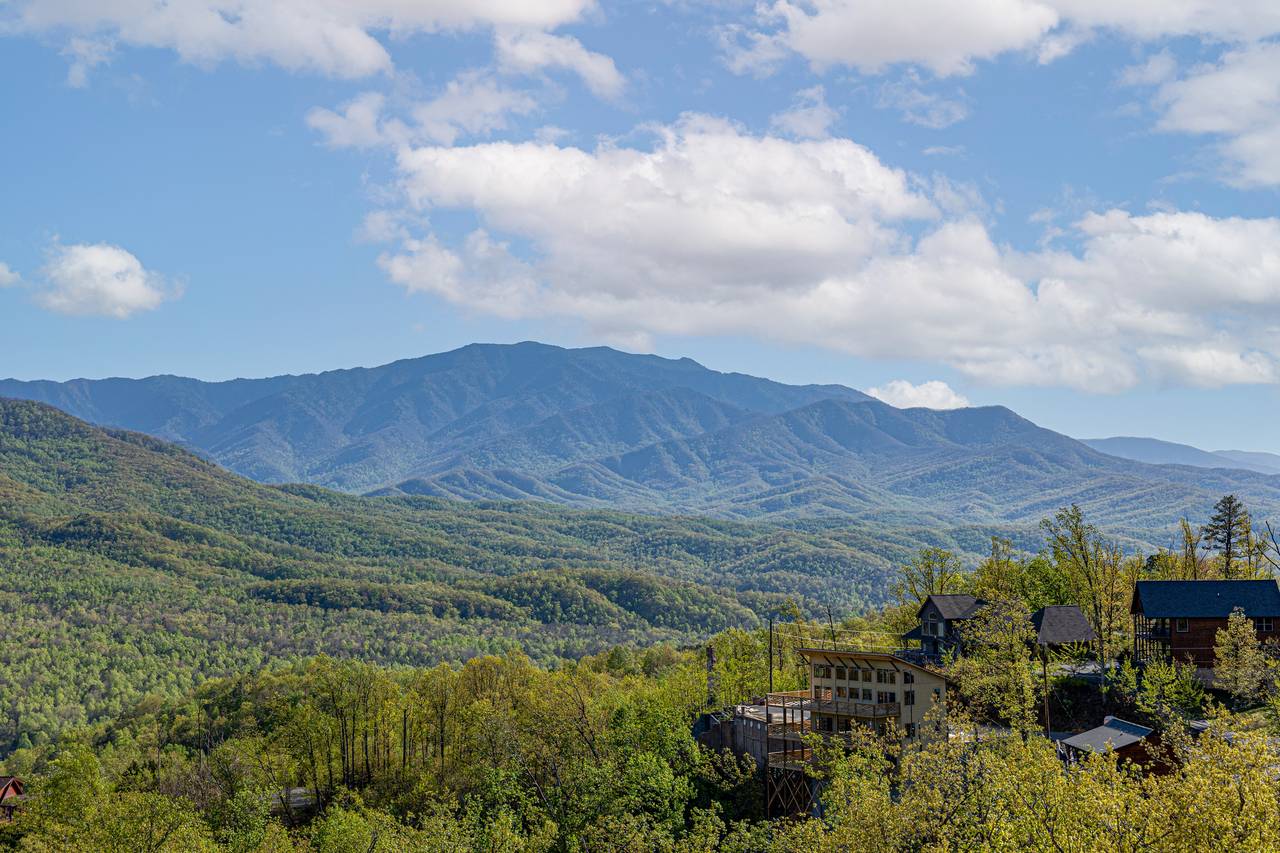 Gorgeous views of The Great Smoky Mountains of Tennessee! Gorgeous views of The Great Smoky Mountains of Tennessee!