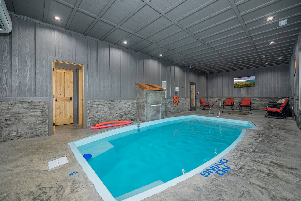Private indoor, year-round, heated indoor swimming pool! Private indoor, year-round, heated indoor swimming pool!