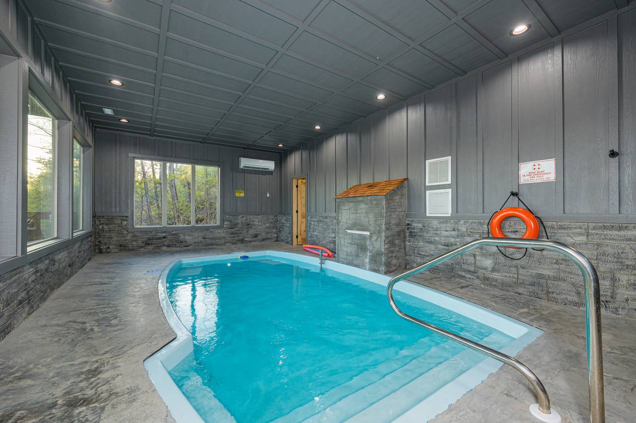Private indoor, year-round, heated indoor swimming pool! Private indoor, year-round, heated indoor swimming pool!