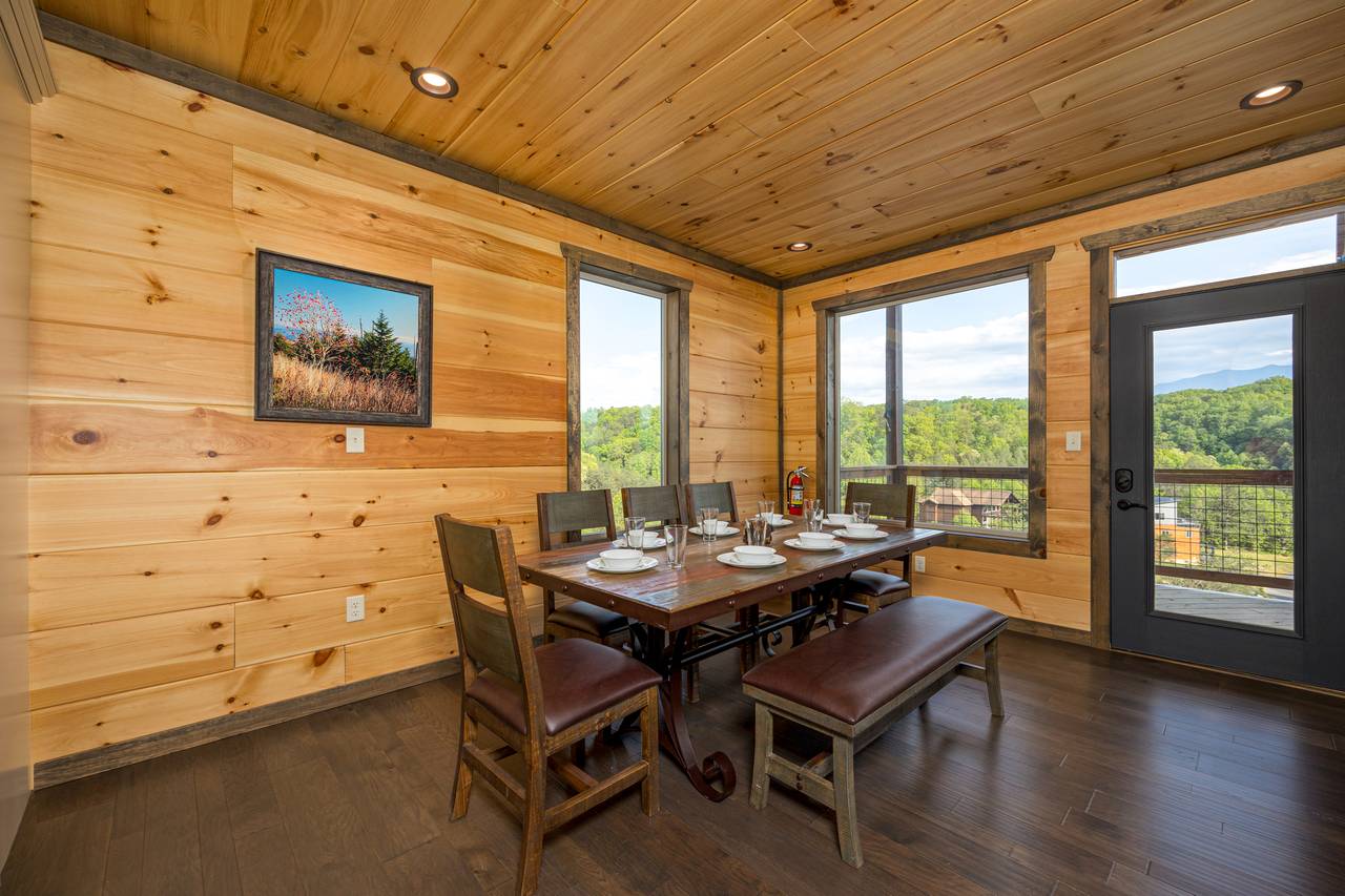 Dining room - with a view! Dining room - with a view!