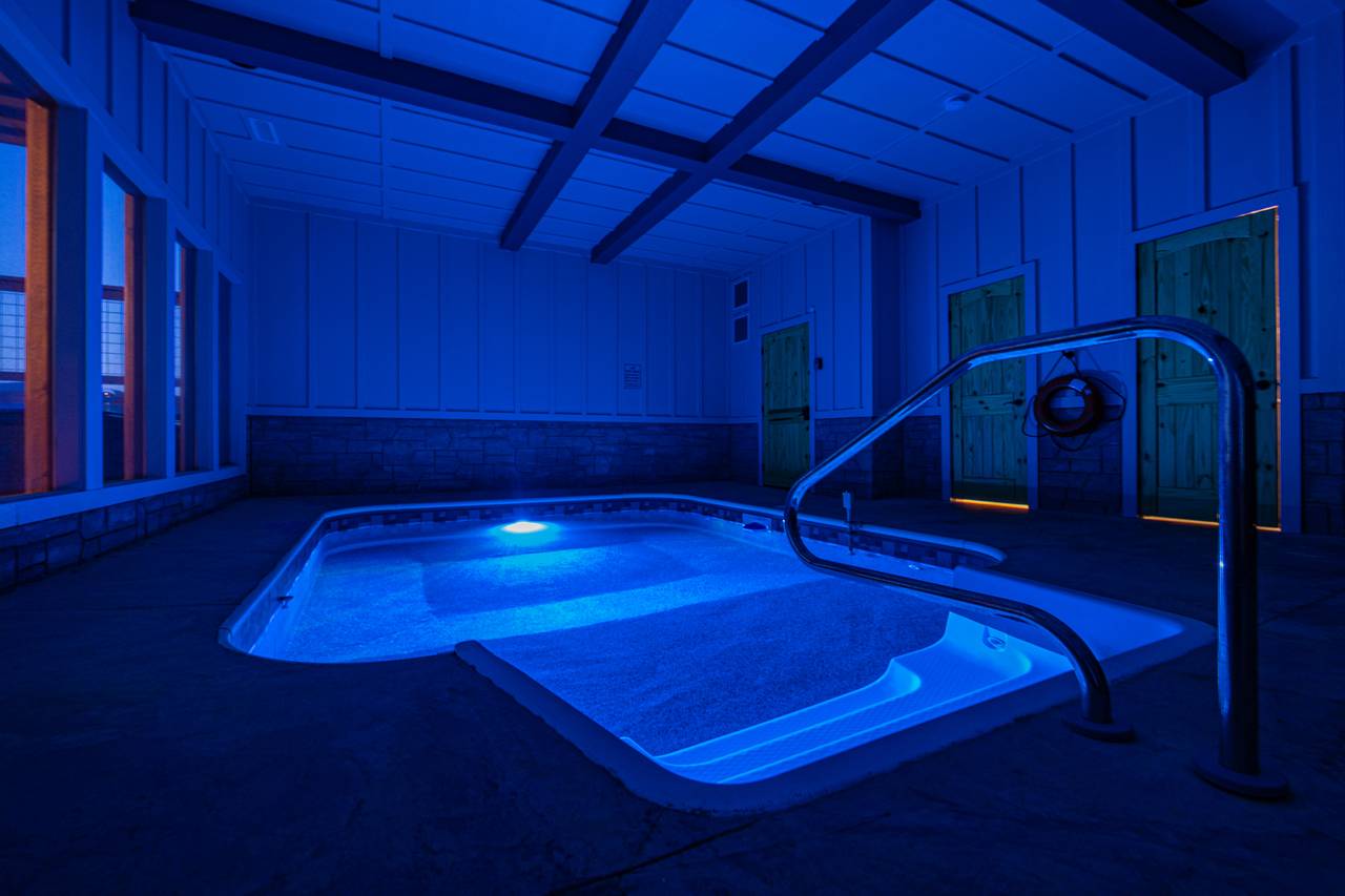Private indoor heated (year-round) swimming pool Private indoor heated (year-round) swimming pool