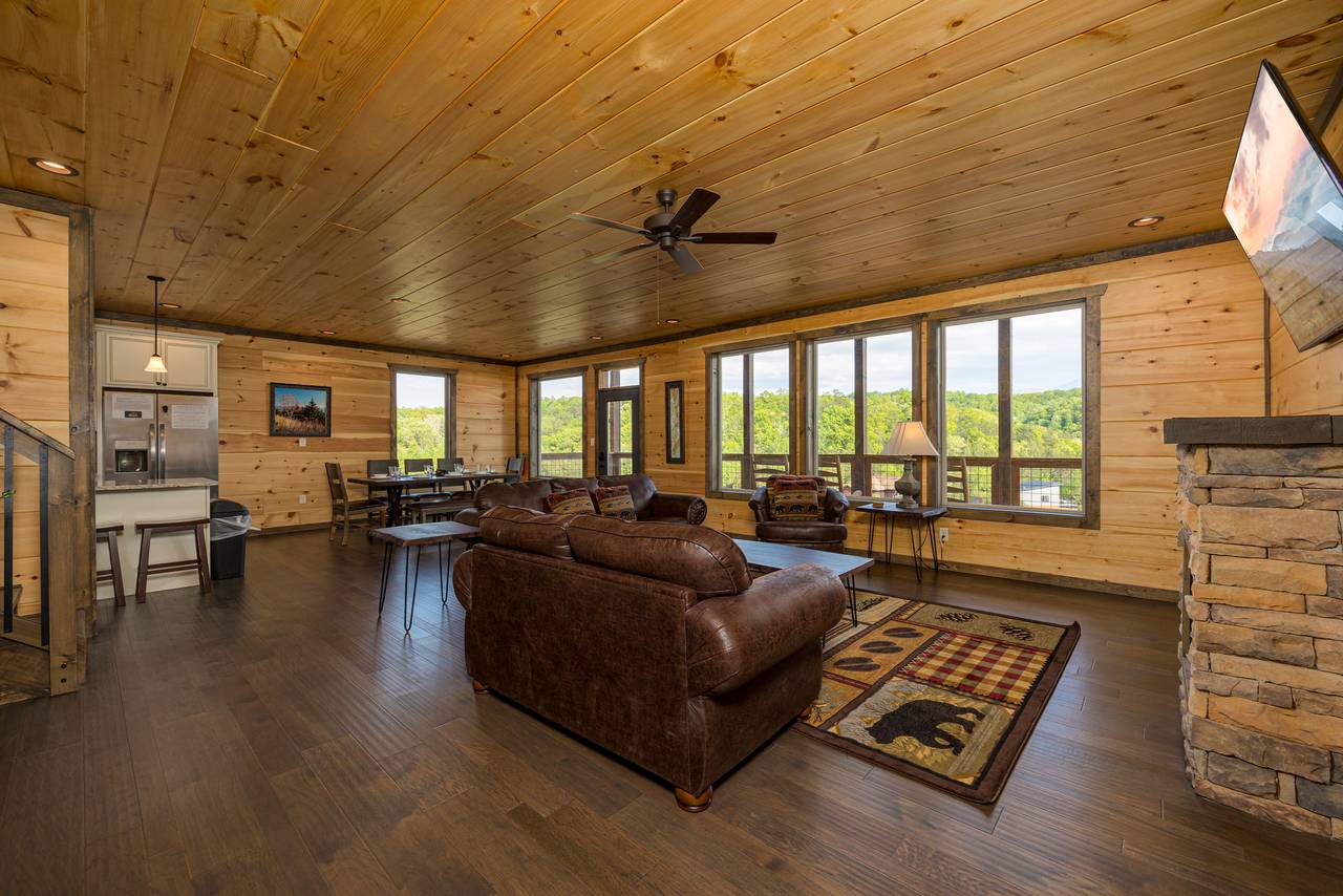 Entry level with spacious floor plan Entry level with spacious floor plan