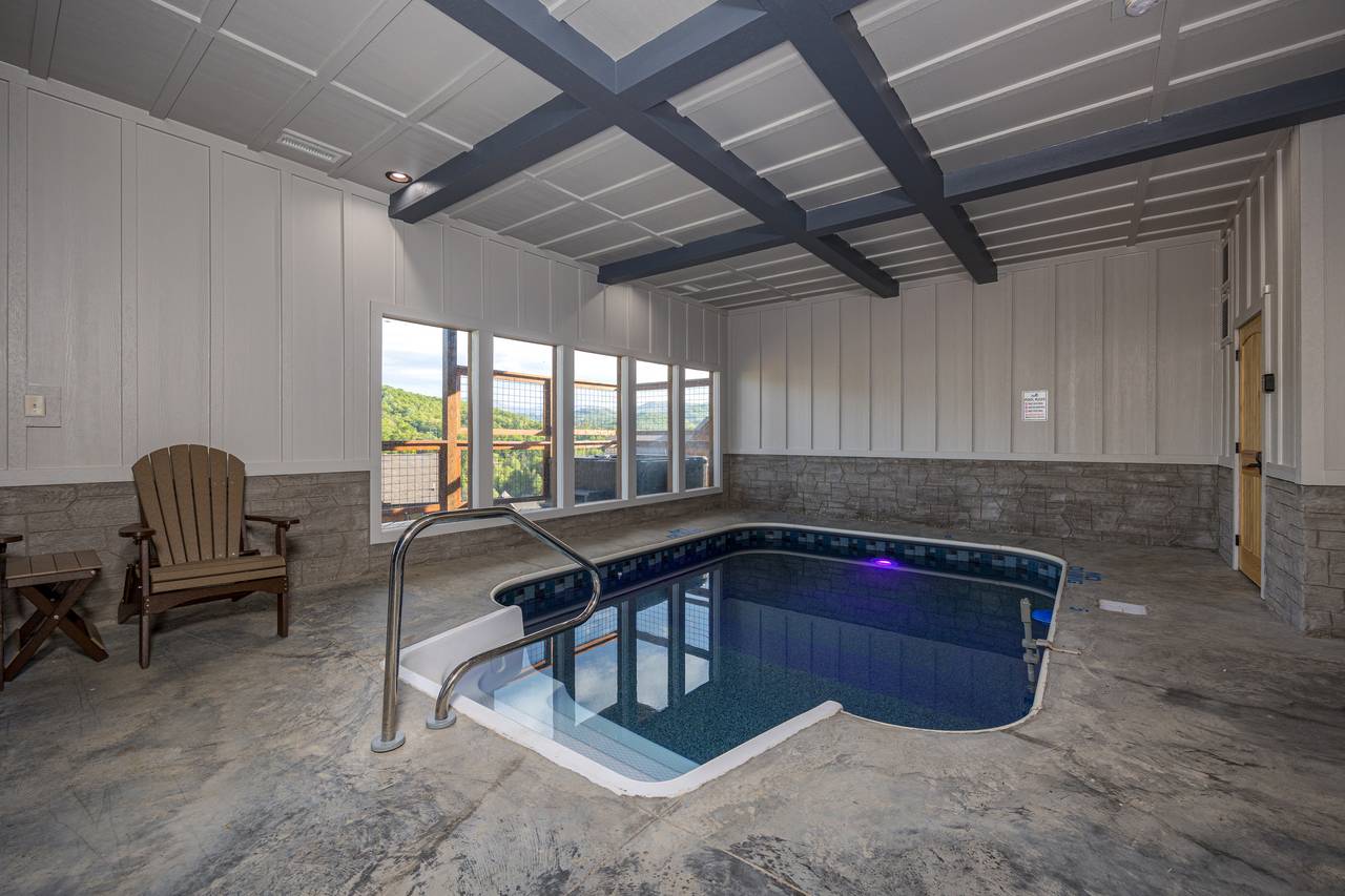 Private indoor heated (year-round) swimming pool Private indoor heated (year-round) swimming pool