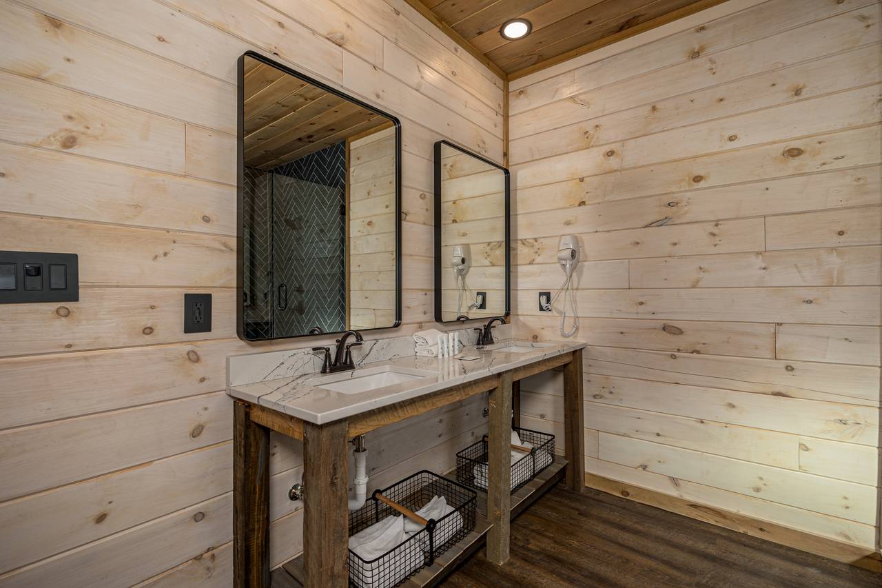 Double vanity Double vanity