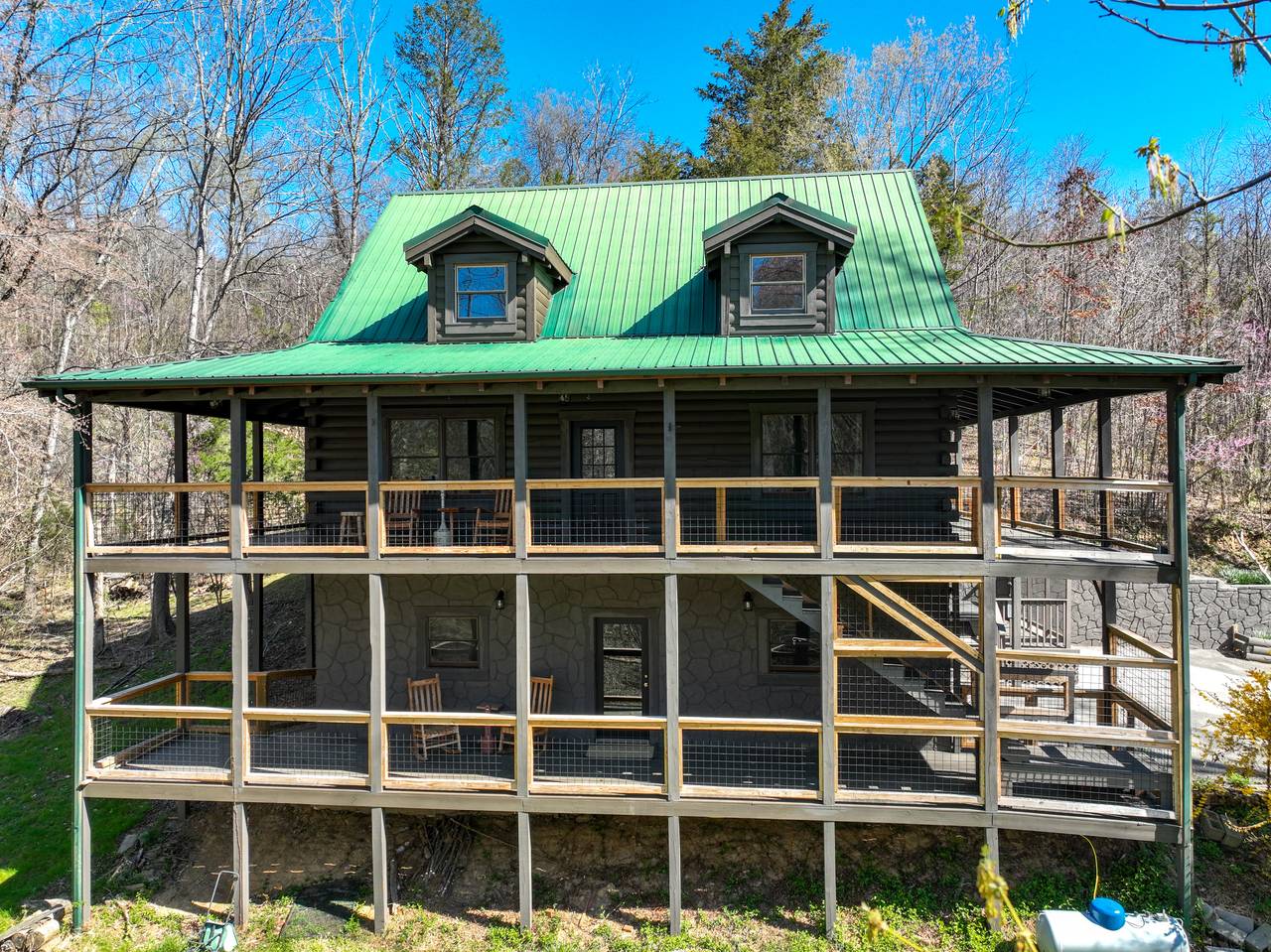 Exterior Exterior