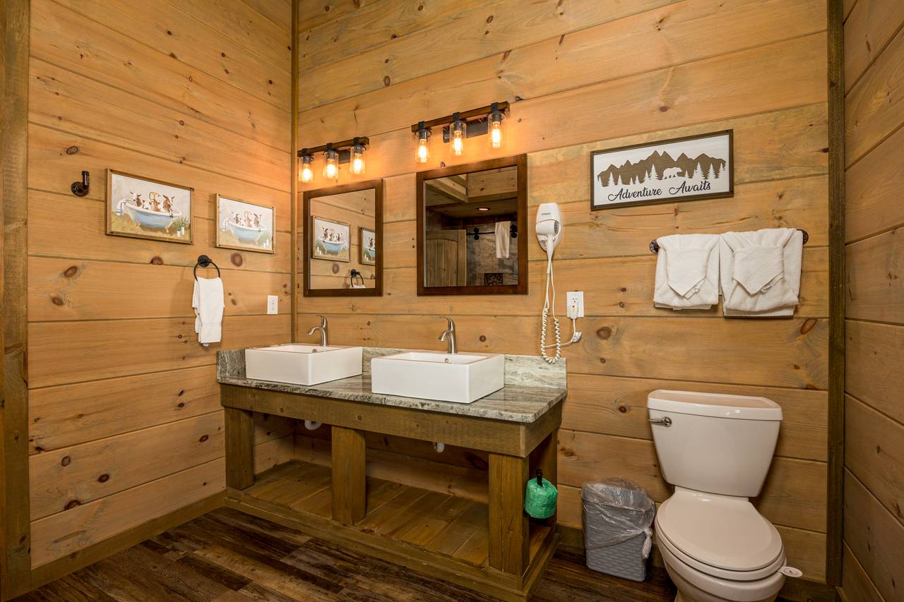 Bath 2: entry level king ensuite w/standing shower & soaking tub Bath 2: entry level king ensuite w/standing shower & soaking tub