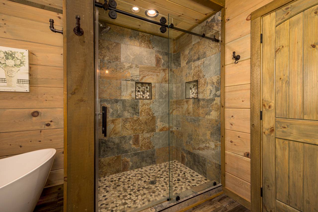 Bath 1: entry level king ensuite w/standing shower & soaking tub Bath 1: entry level king ensuite w/standing shower & soaking tub