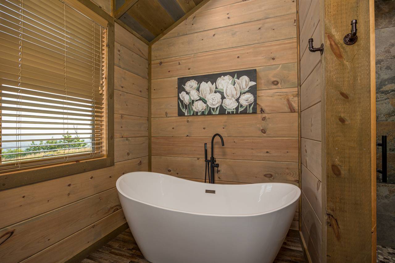 Bath 2: entry level king ensuite w/standing shower & soaking tub Bath 2: entry level king ensuite w/standing shower & soaking tub