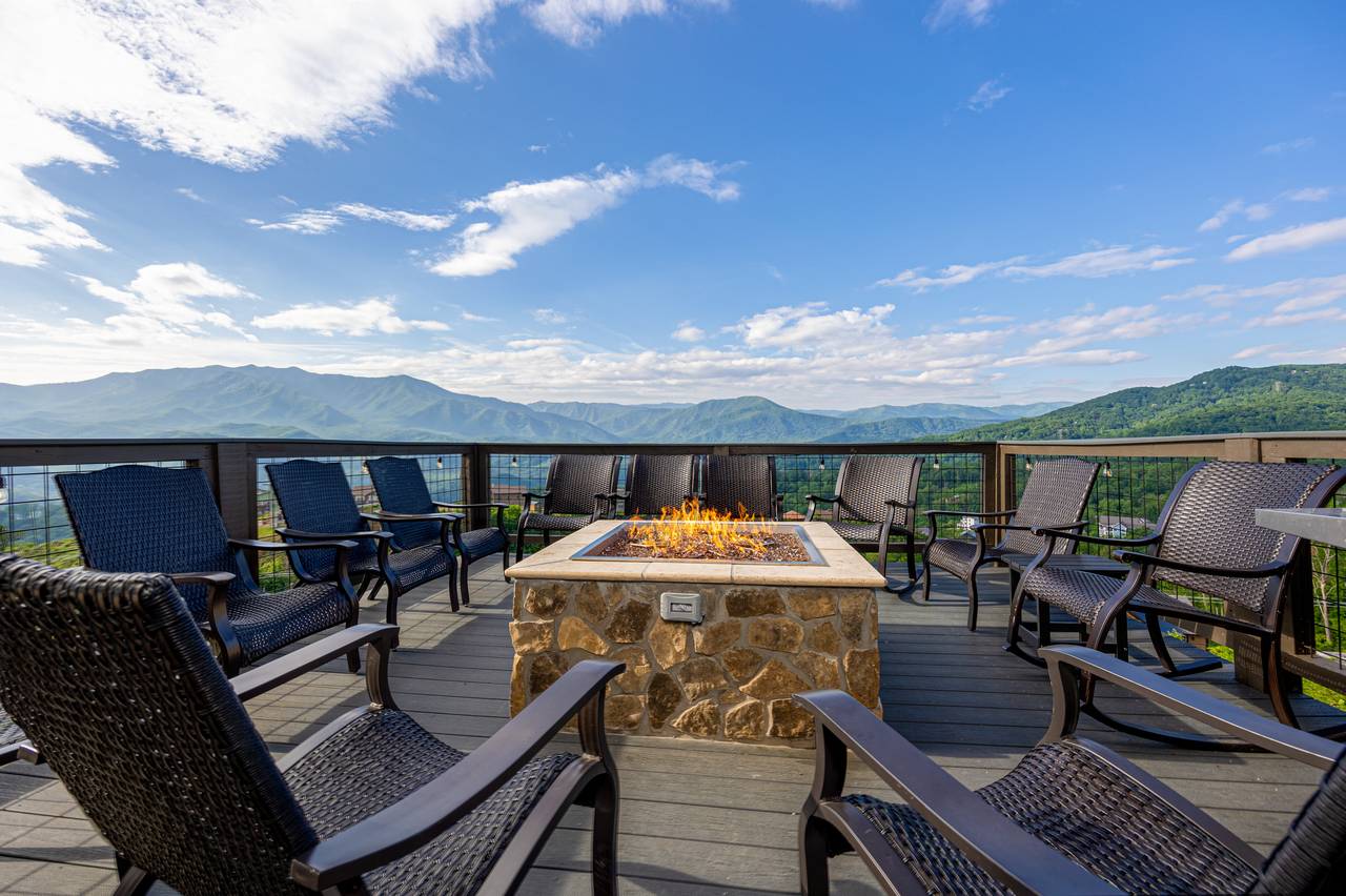Sit by the gas firepit on the lower deck & take in the views! Sit by the gas firepit on the lower deck & take in the views!