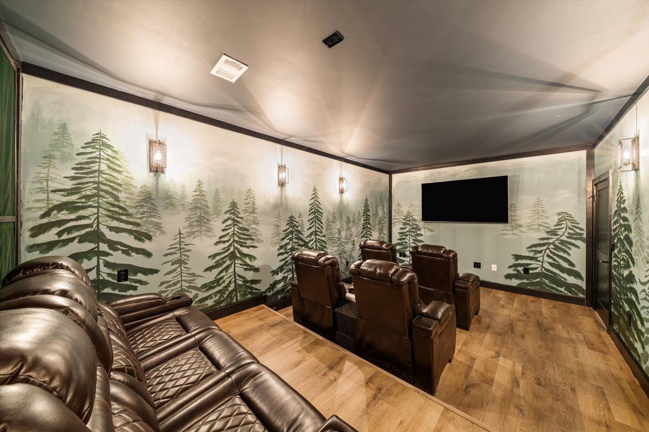 It's movie night! Plush theater chairs and large screen TV. It's movie night! Plush theater chairs and large screen TV.