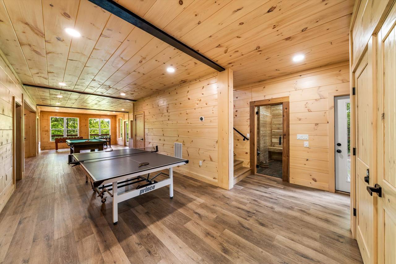 Game Room w/ping pong, foosball, pool table, & sleeper sofa Game Room w/ping pong, foosball, pool table, & sleeper sofa