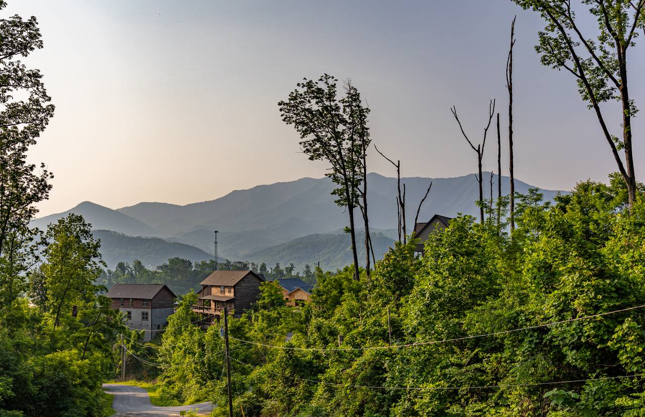 Views of the Smoky Mountains Views of the Smoky Mountains