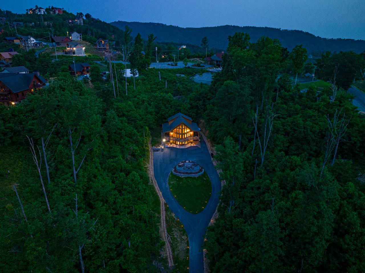 Welcome to Bear Mountain Chalet! Welcome to Bear Mountain Chalet!