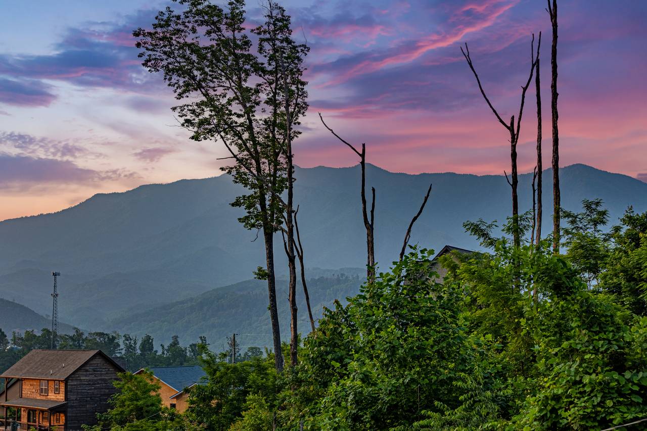 Views of the Smoky Mountains! Views of the Smoky Mountains!