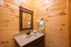 Bath 2: Mid level en-suite with shower only Bath 2: Mid level en-suite with shower only