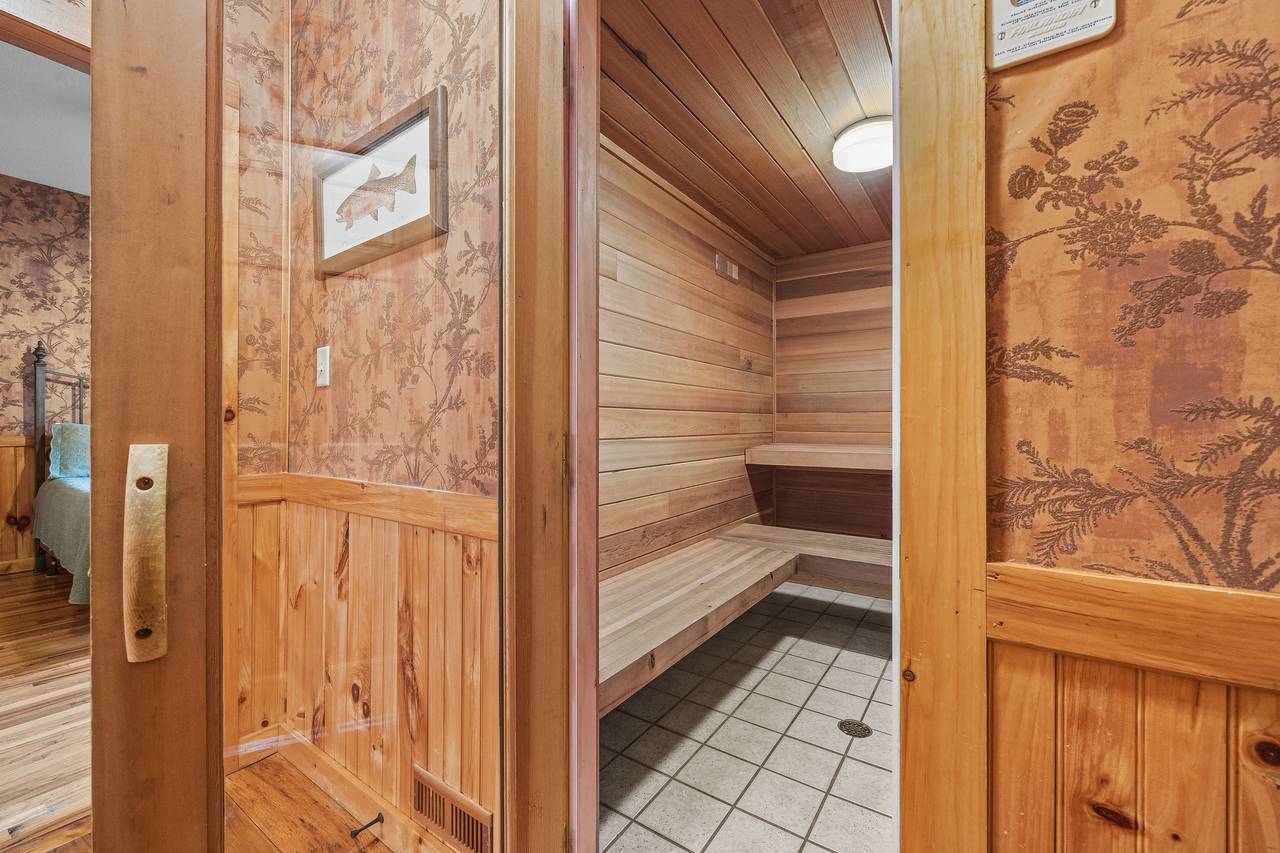 <span class="name">Lower level sauna</span> <span class="name">Lower level sauna</span>