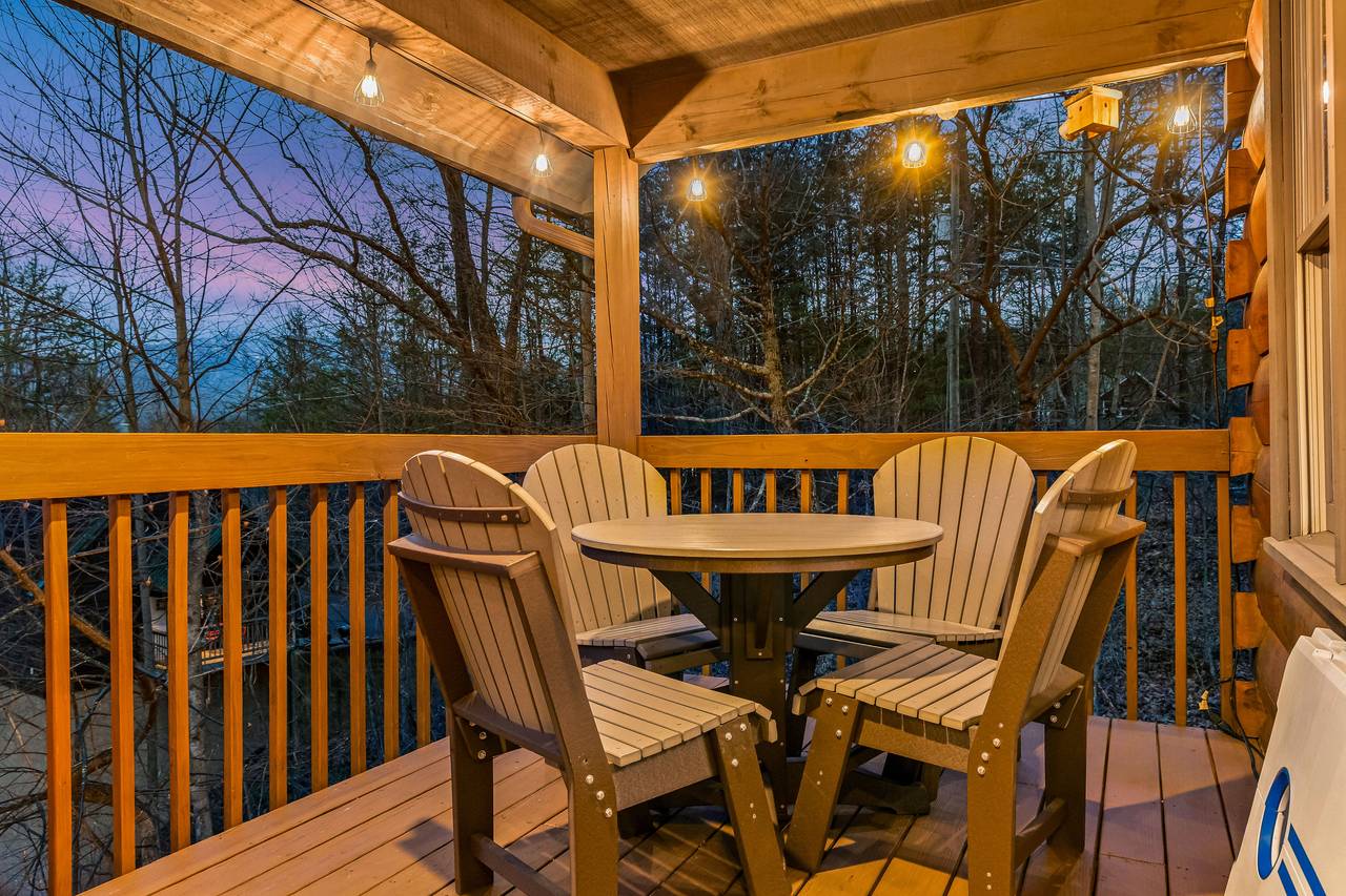 <span class="name">Additional outdoor dining space</span> <span class="name">Additional outdoor dining space</span>