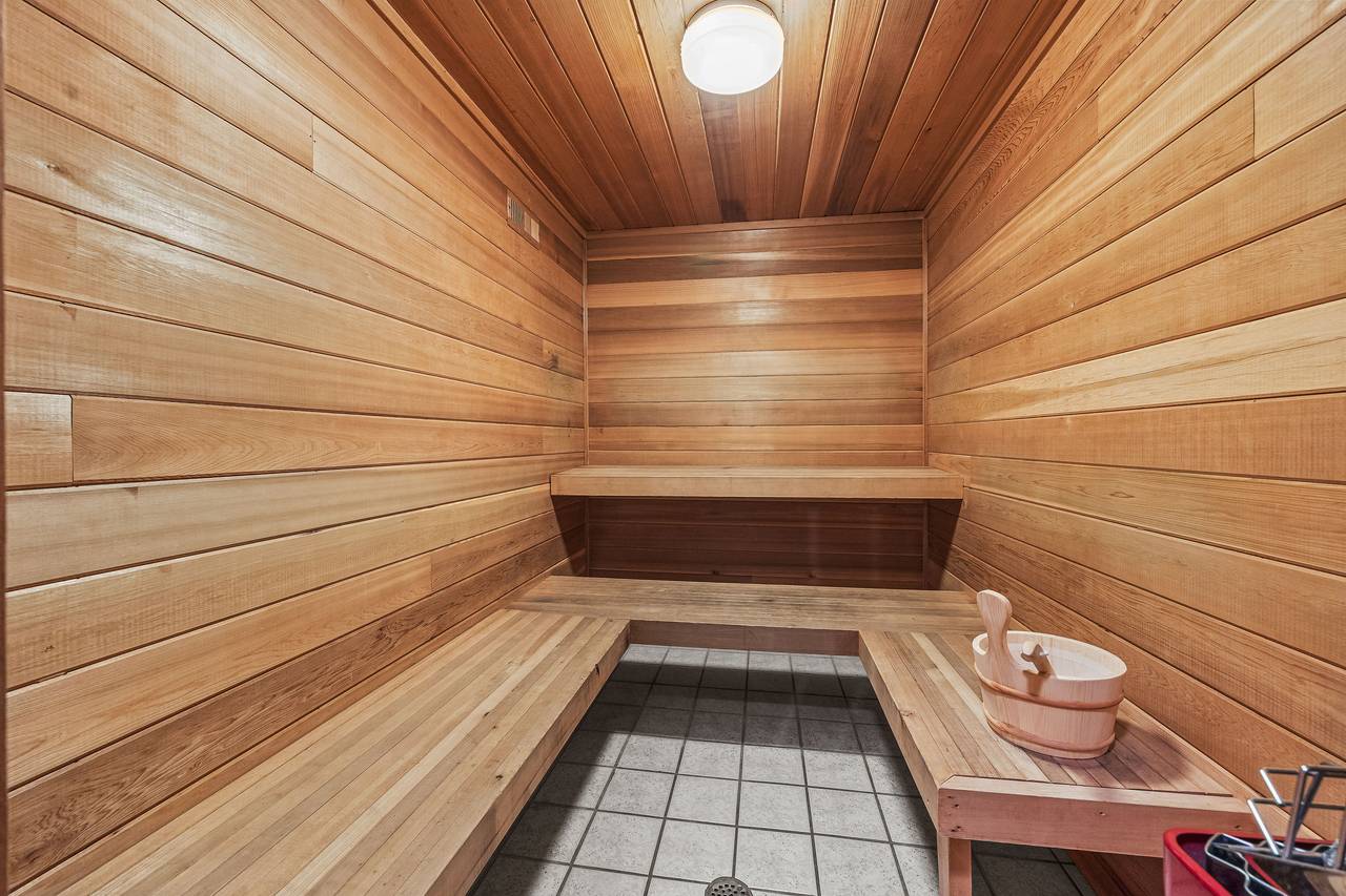 <span class="name">Lower level sauna</span> <span class="name">Lower level sauna</span>