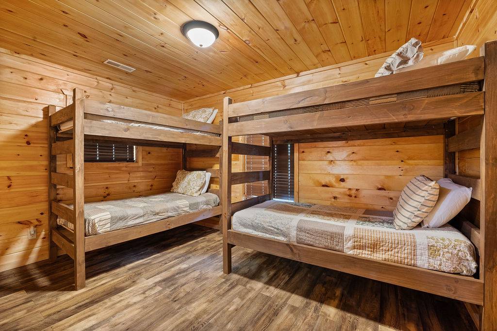 Lower level twin bunks bedroom Lower level twin bunks bedroom