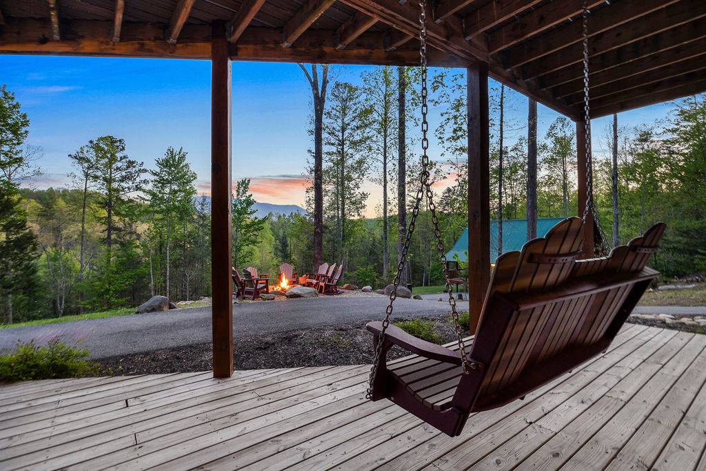 Outdoor porch swing with views of the Smoky Mountains! Outdoor porch swing with views of the Smoky Mountains!