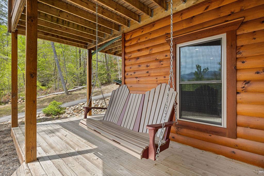 Outdoor porch swing with views of the Smoky Mountains! Outdoor porch swing with views of the Smoky Mountains!