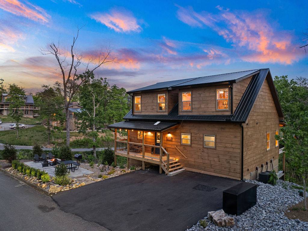 Welcome to Red Sky Retreat!