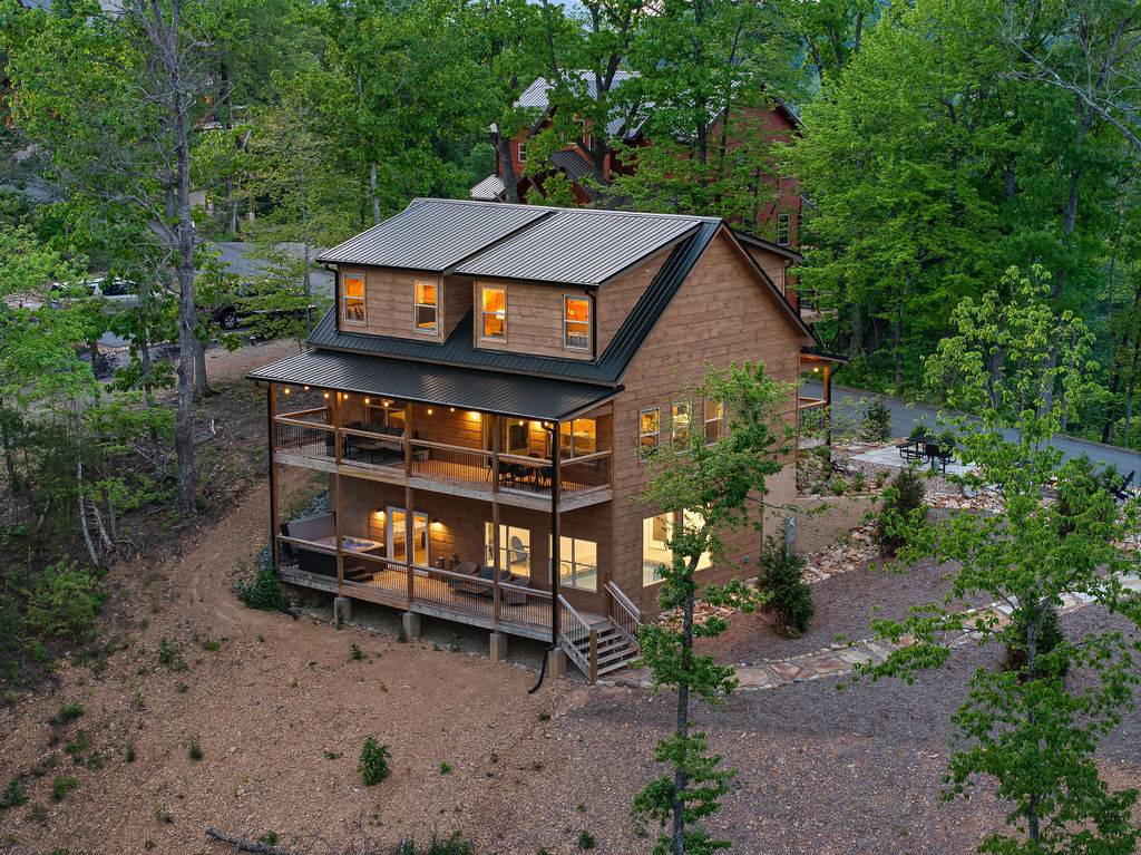 Welcome to Red Sky Retreat!