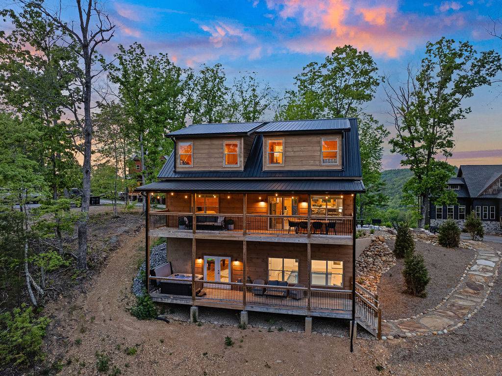 Welcome to Red Sky Retreat!