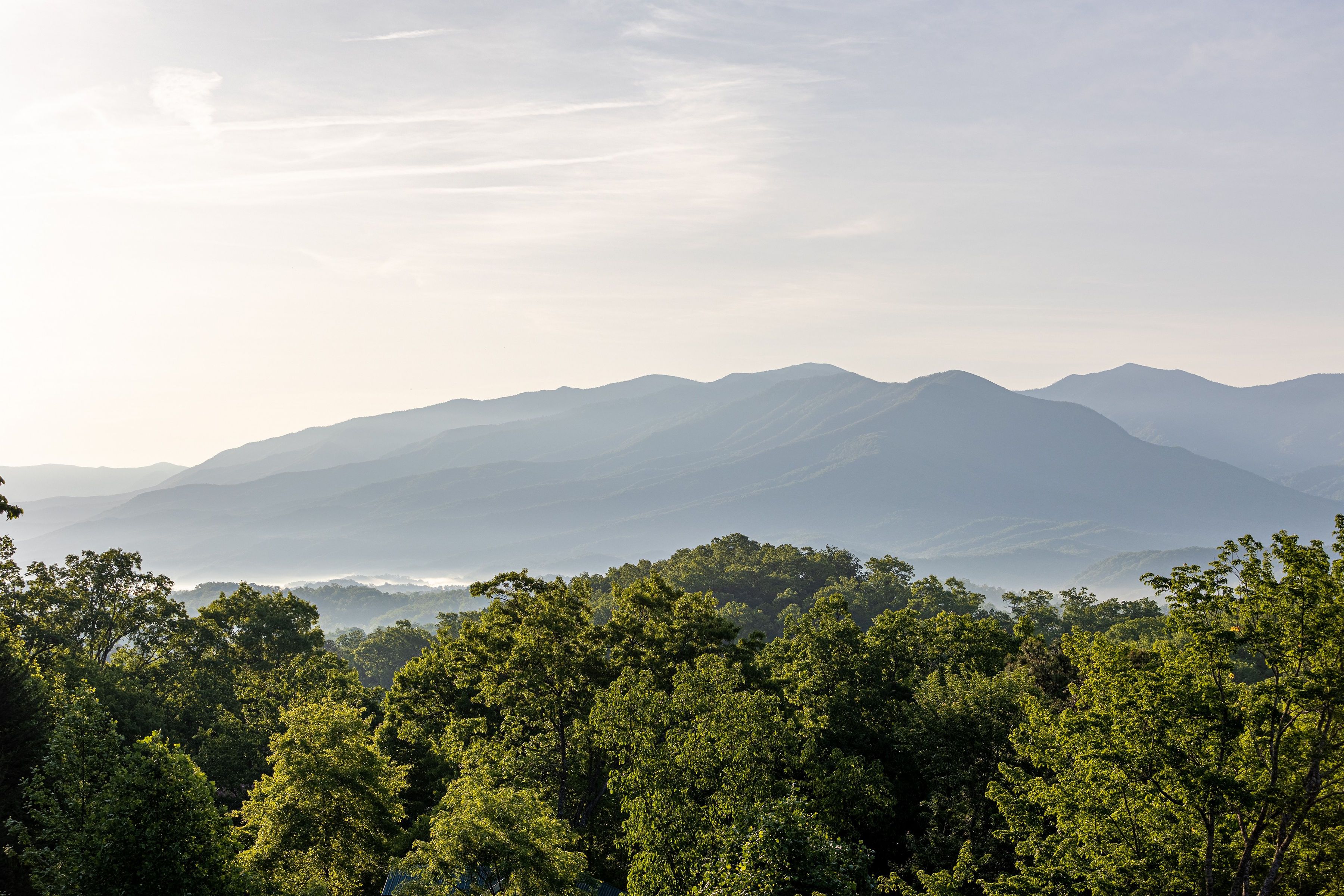 Unobstructed panoramic views of the Smoky Mountains