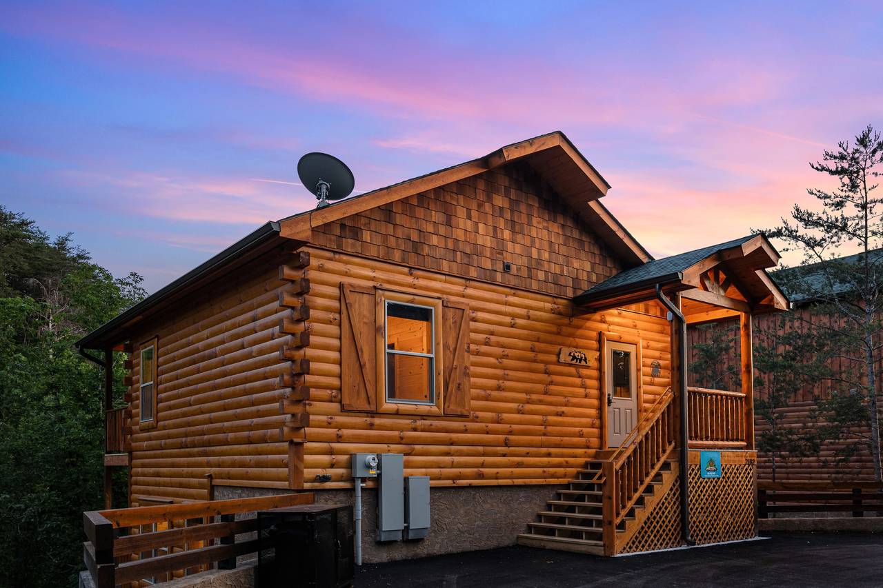 Welcome to A Bear's Creek Oasis! Welcome to A Bear's Creek Oasis!