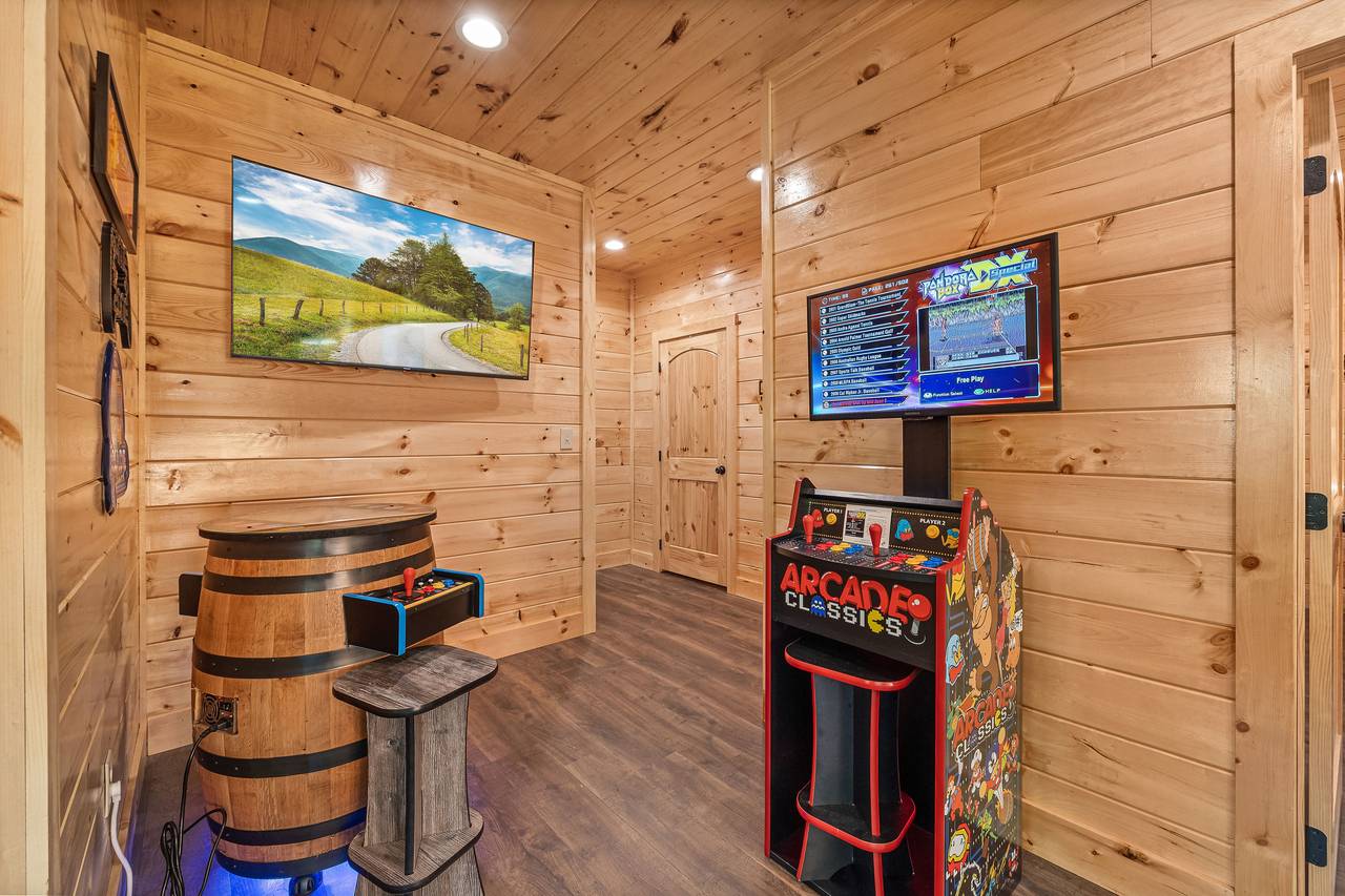 Arcade games - set to free play! Arcade games - set to free play!